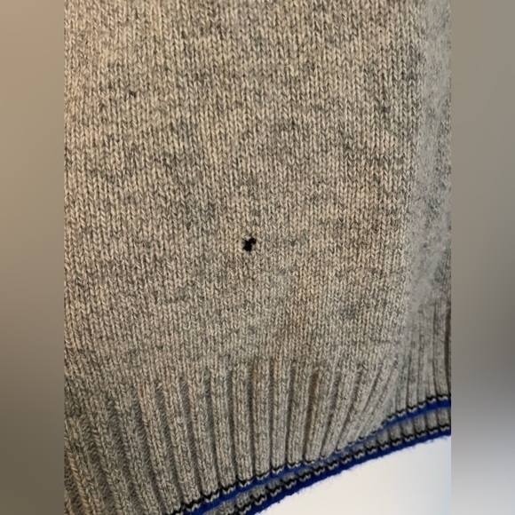 Penfield 100% wool grey sweater. - Picture 3 of 6